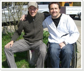 Die beiden Botschafter der K-Schule-Passau: Skispringer Michi Uhrmann und Peter Seidl